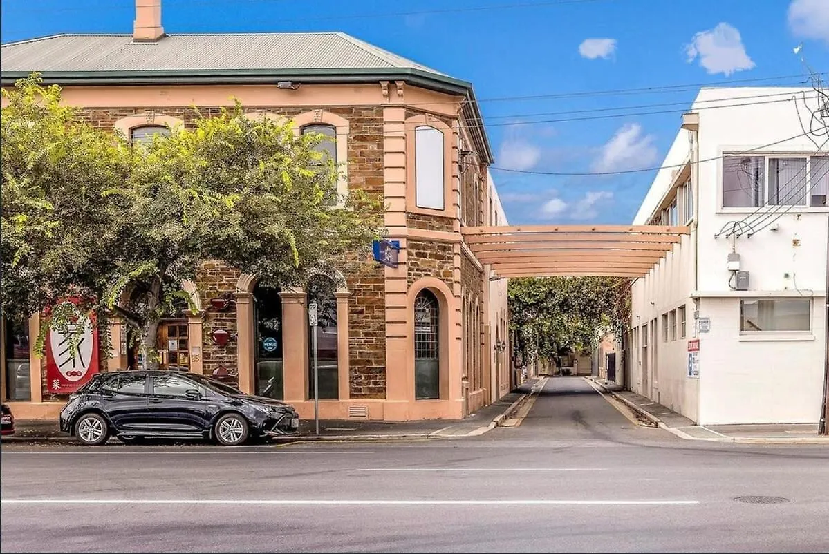 The Hidden Gem - Adelaide Cbd Hotel