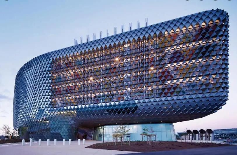 The Hidden Gem - Adelaide Cbd Hotel
